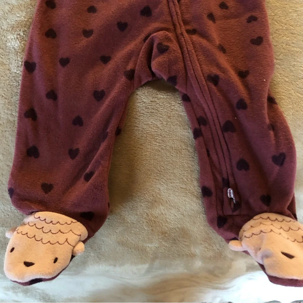 NWT Carter’s Baby Heart Print 2 Ways Zip Fleece Size 6 Months keeps baby Warm